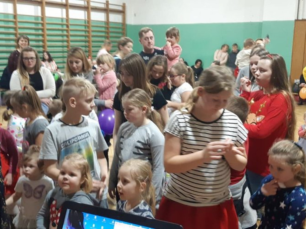 Sobota pod znakiem balów karnawałowych