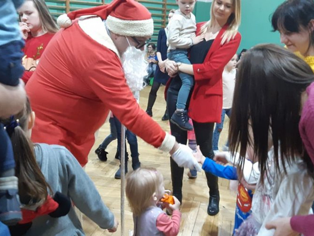 Sobota pod znakiem balów karnawałowych