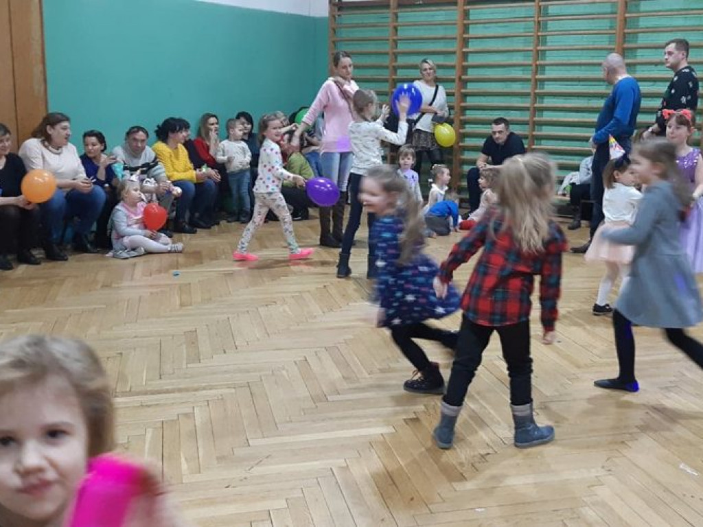 Sobota pod znakiem balów karnawałowych