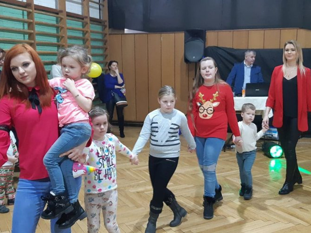 Sobota pod znakiem balów karnawałowych