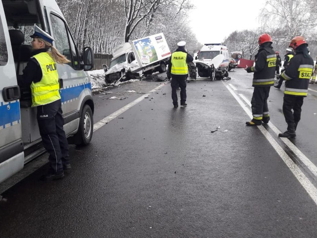 Wypadek w Orzechówku. 2 osoby zginęły. Przejazd DK 14 zablokowany! - aktualizacja