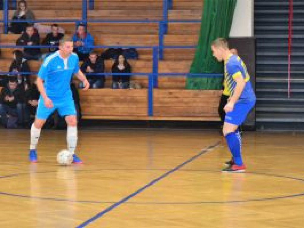 Nadal pięć drużyn walczy o awans
