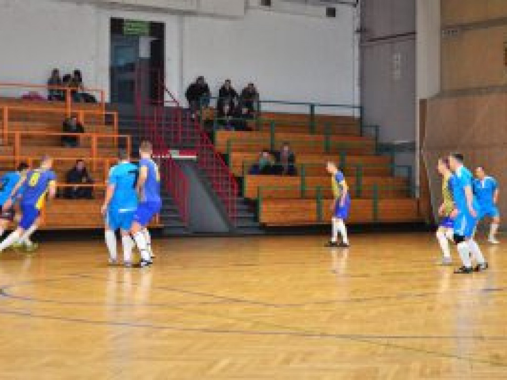 Nadal pięć drużyn walczy o awans