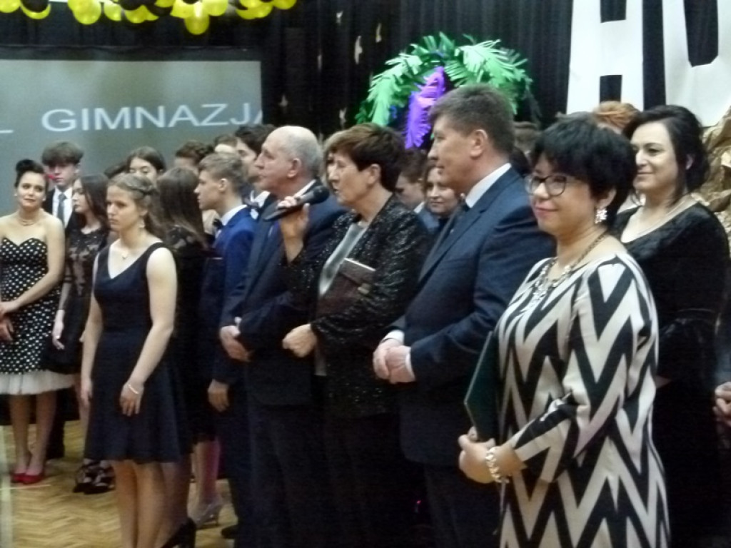 Głowno: Bal Gimnazjalny w ZSLG w hollywoodzkiej scenerii