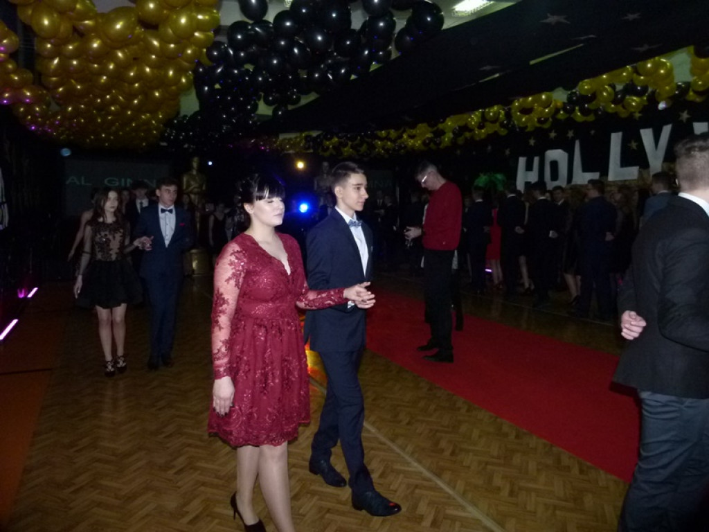Głowno: Bal Gimnazjalny w ZSLG w hollywoodzkiej scenerii