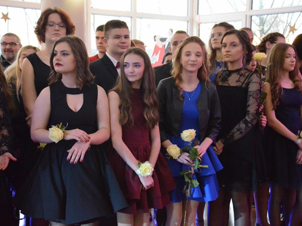 Bal ósmych klas z SP nr 2 w restauracji Szkiełka