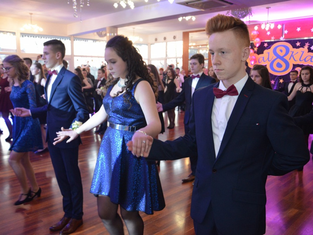 Bal ósmych klas z SP nr 2 w restauracji Szkiełka