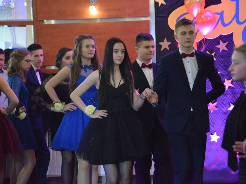 Bal ósmych klas z SP nr 2 w restauracji Szkiełka