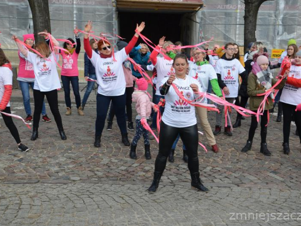 Taniec przeciwko przemocy na Starym Rynku