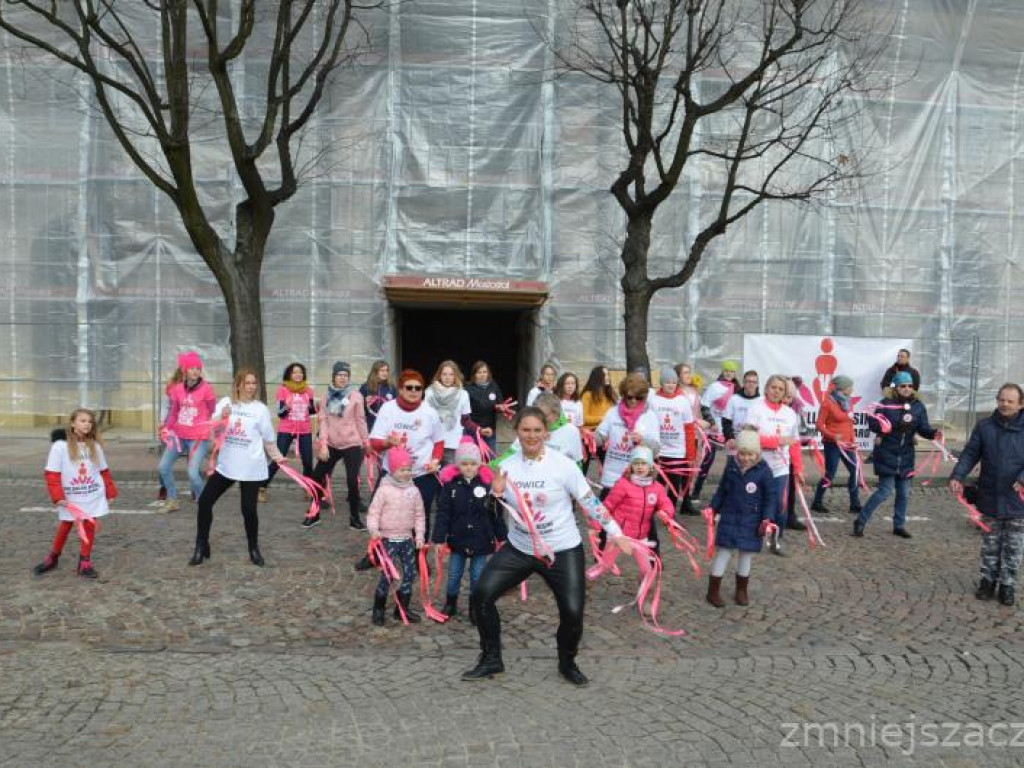 Taniec przeciwko przemocy na Starym Rynku