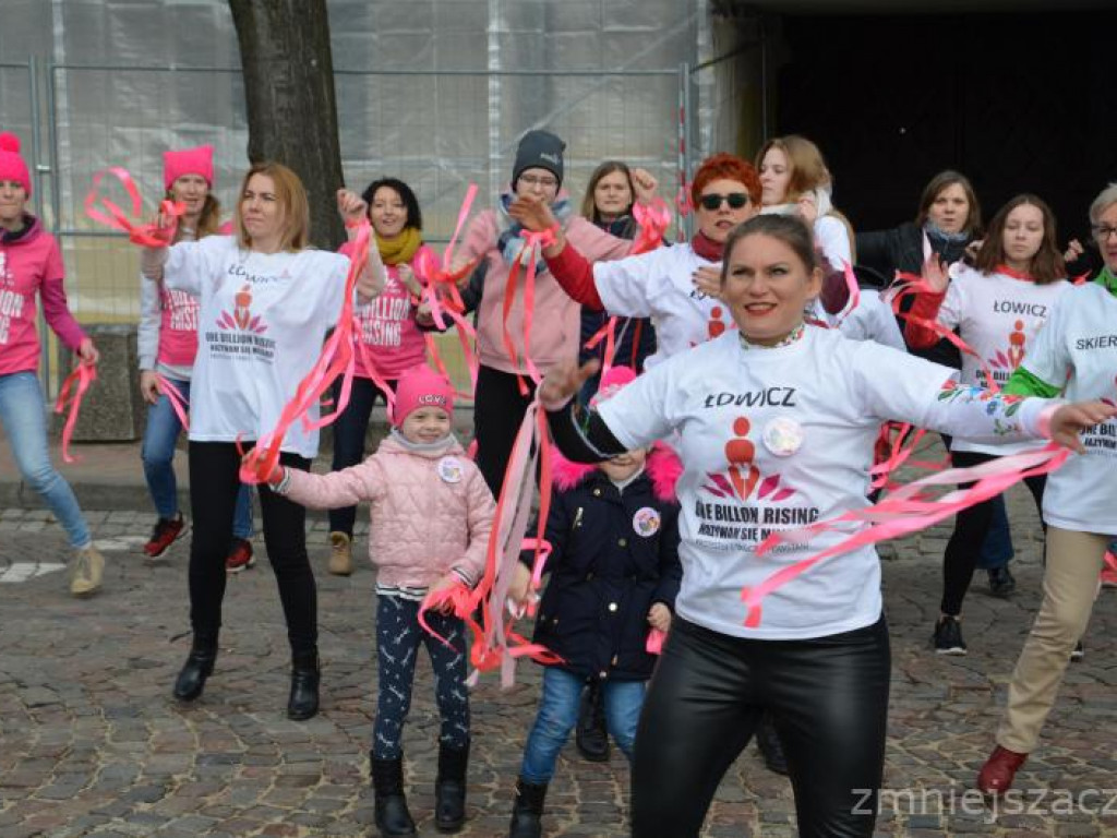 Taniec przeciwko przemocy na Starym Rynku