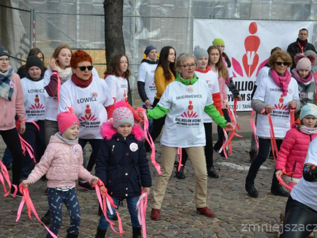 Taniec przeciwko przemocy na Starym Rynku