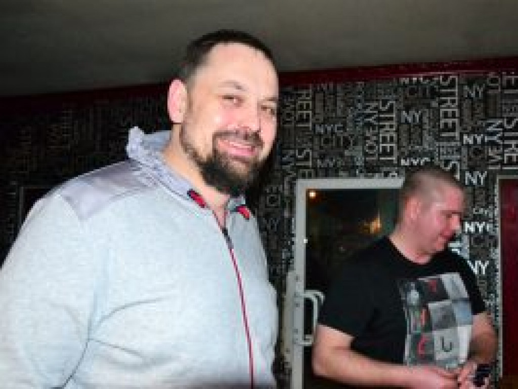 Tylko pięciu rzucało do tarczy