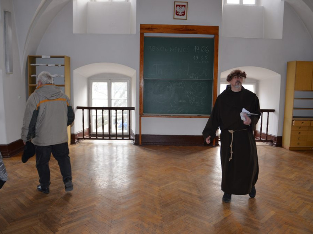 Duże zainteresowanie spacerem 