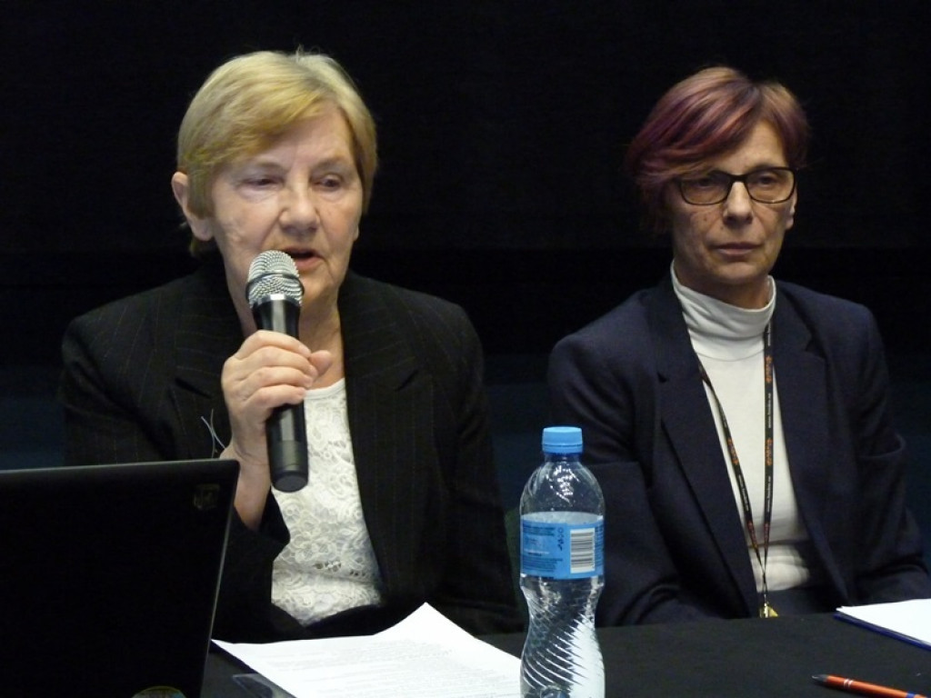 Krystyna Kucharska pokieruje Łowickim Uniwersytetem Trzeciego Wieku
