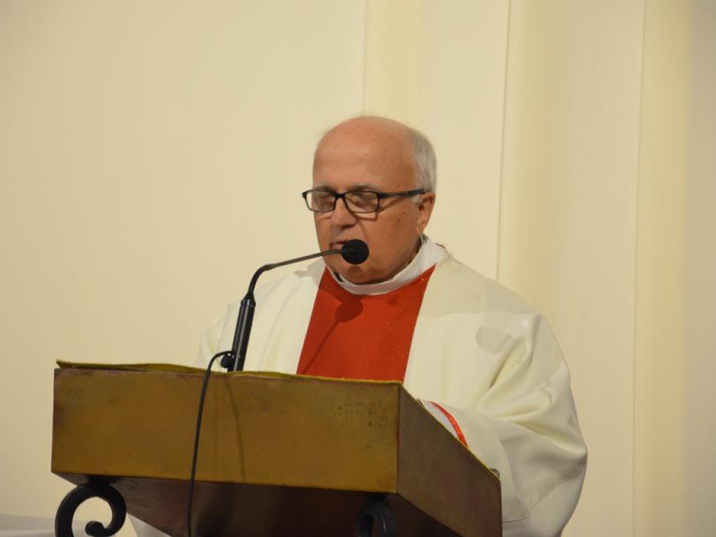 Pożegnanie biskupa Alojzego Orszulika w łowickiej katedrze