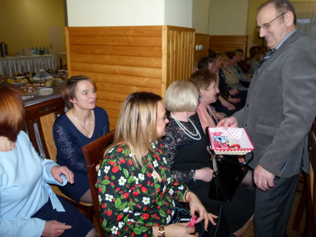 Gminny Dzień Kobiet w Dmosinie (zdjęcia)