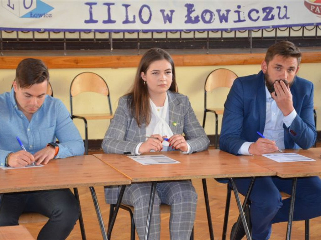 I runda Łowickiego Turniej Debat Oksfordzkich