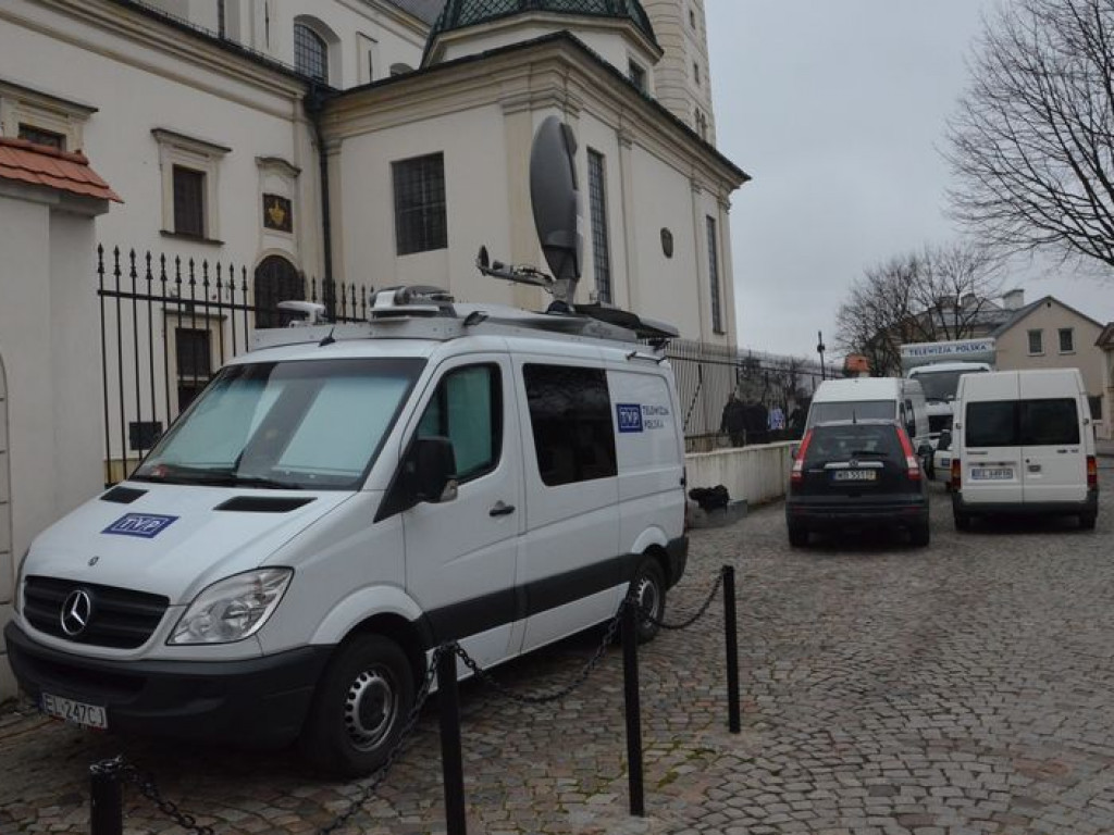 Prymas Polski na pogrzebie biskupa Alojzego Orszulika