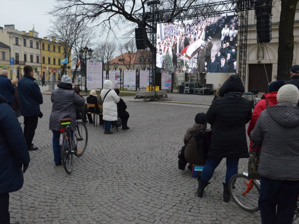 Prymas Polski na pogrzebie biskupa Alojzego Orszulika