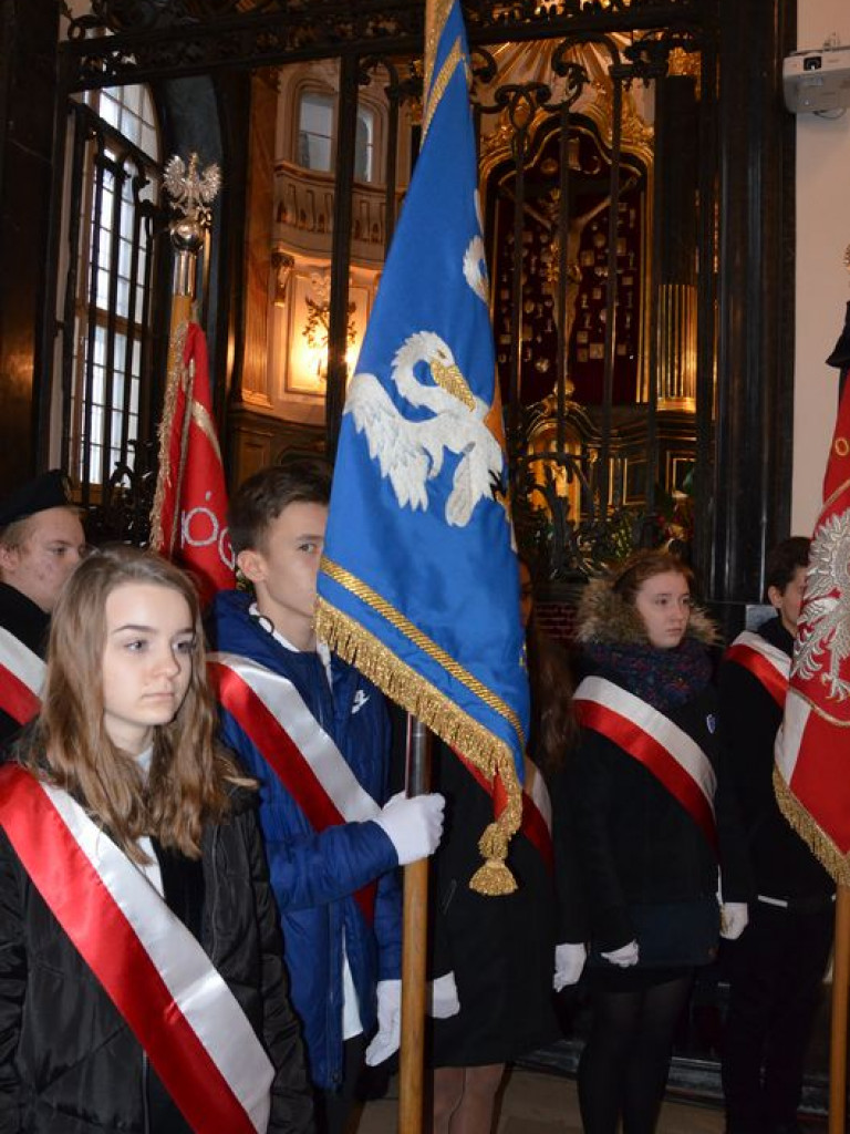 Prymas Polski na pogrzebie biskupa Alojzego Orszulika