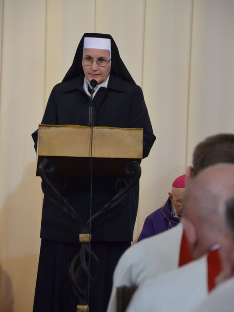 Prymas Polski na pogrzebie biskupa Alojzego Orszulika