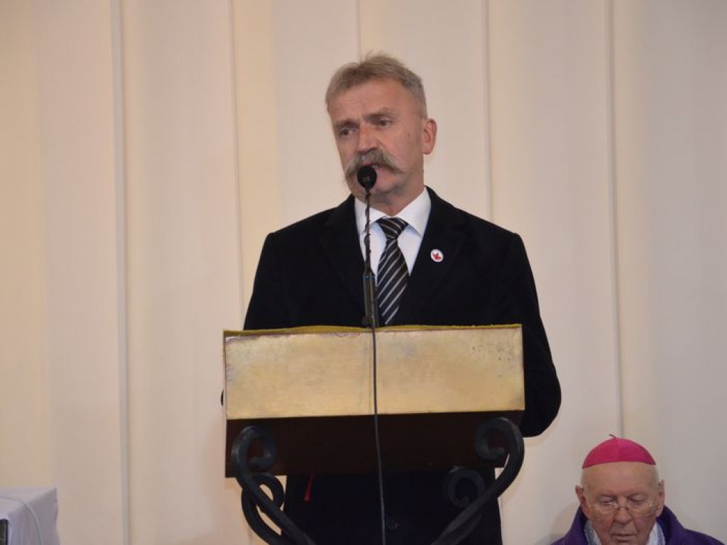 Prymas Polski na pogrzebie biskupa Alojzego Orszulika