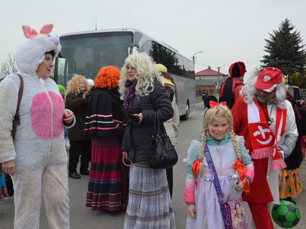 Korowód ostatkowy przeszedł przez Stachlew