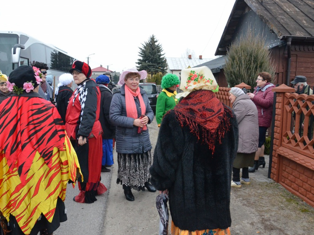 Korowód ostatkowy przeszedł przez Stachlew