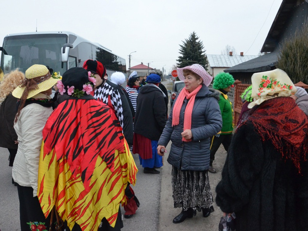 Korowód ostatkowy przeszedł przez Stachlew