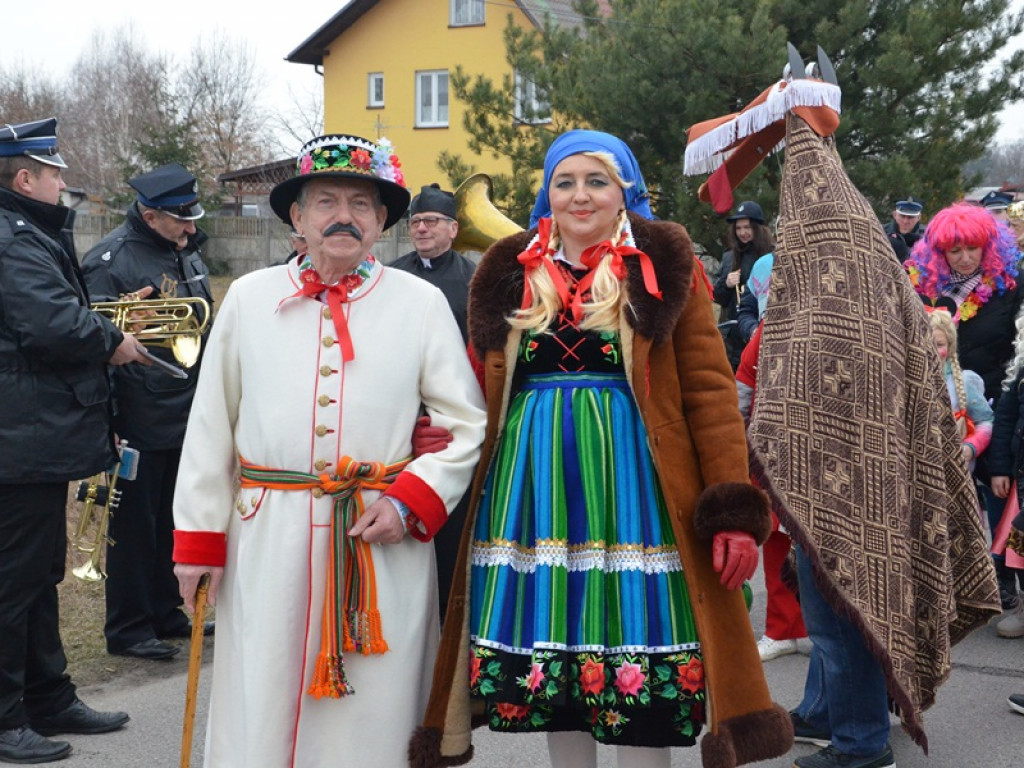 Korowód ostatkowy przeszedł przez Stachlew