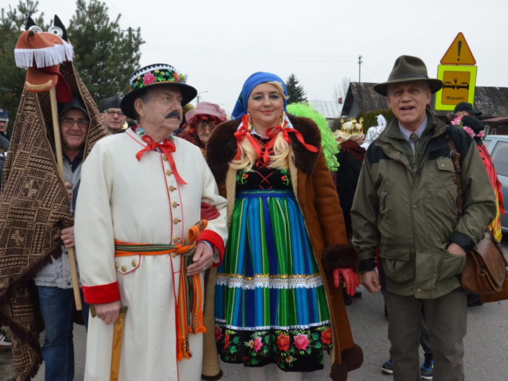 Korowód ostatkowy przeszedł przez Stachlew