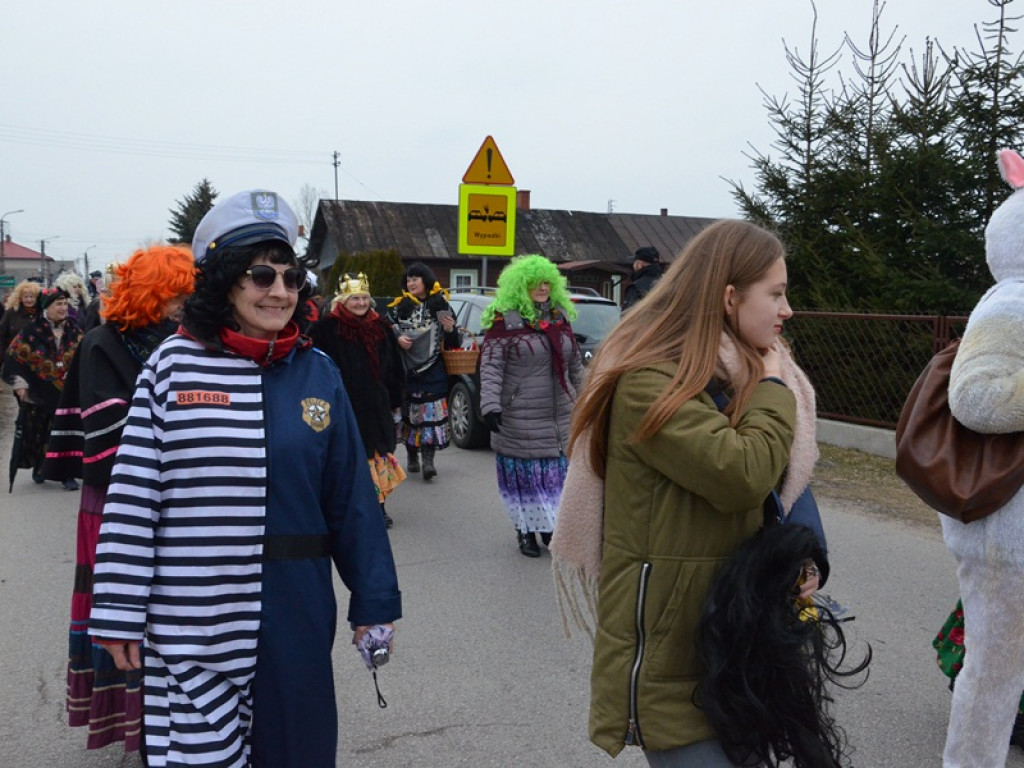Korowód ostatkowy przeszedł przez Stachlew