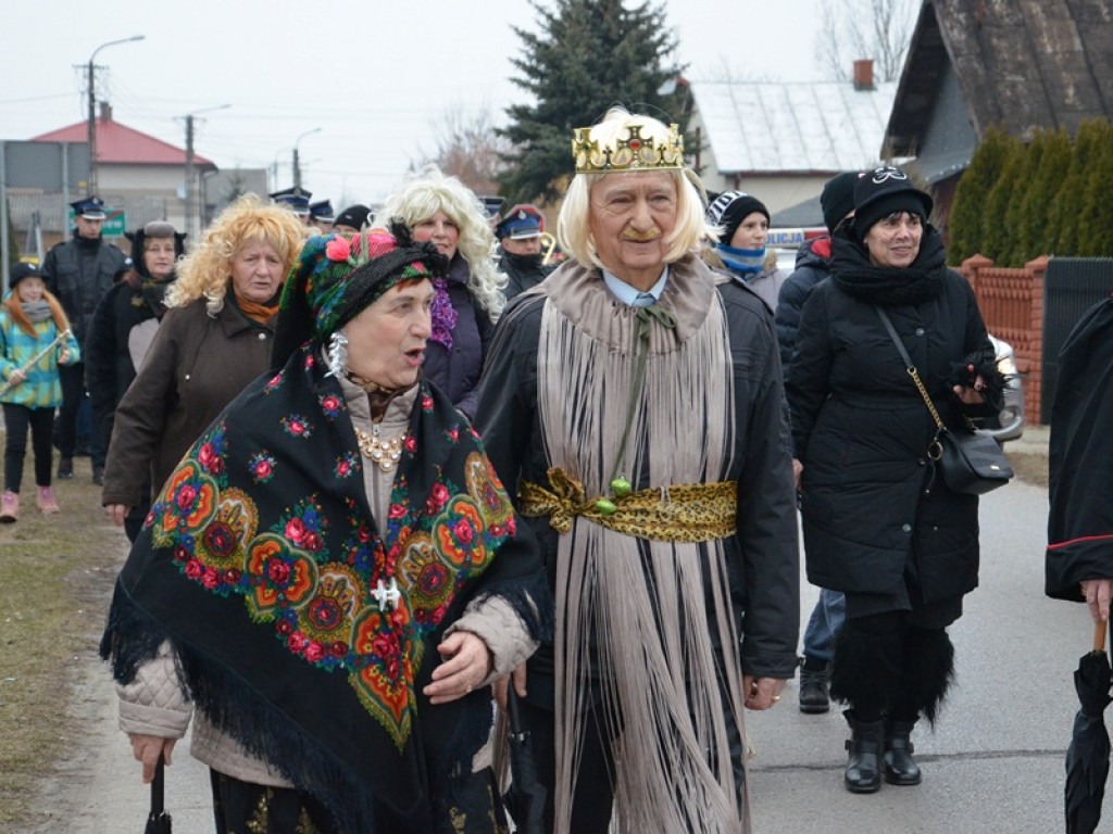 Korowód ostatkowy przeszedł przez Stachlew