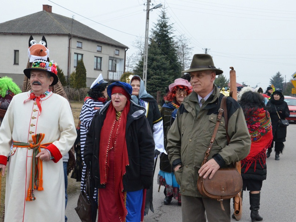 Korowód ostatkowy przeszedł przez Stachlew