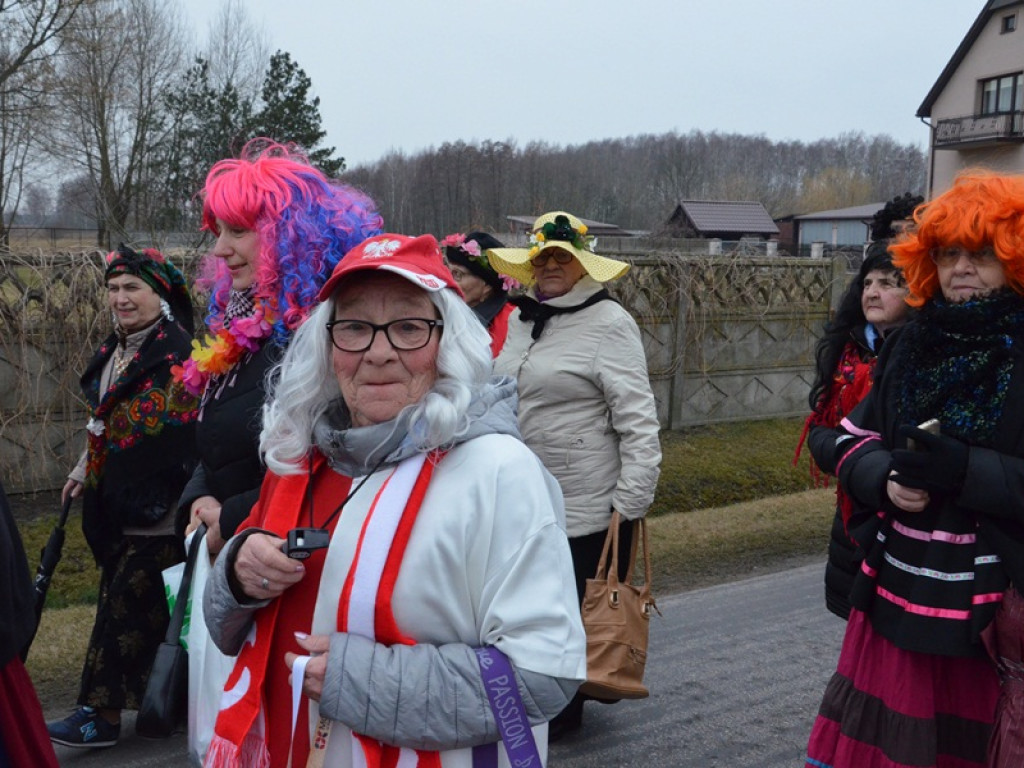 Korowód ostatkowy przeszedł przez Stachlew
