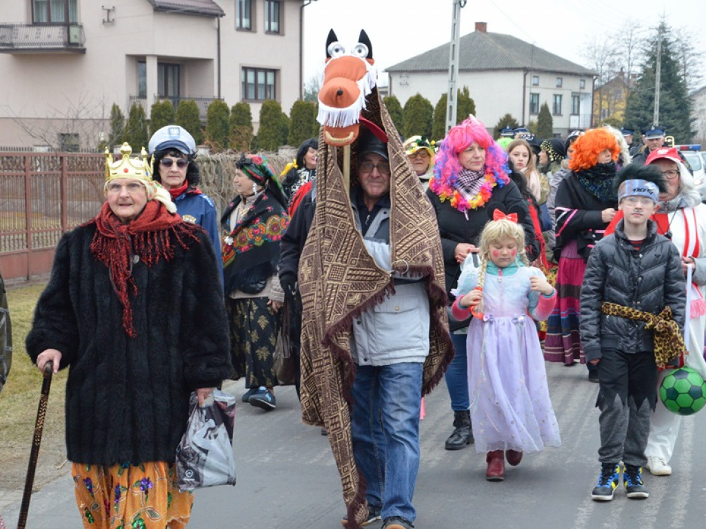 Korowód ostatkowy przeszedł przez Stachlew