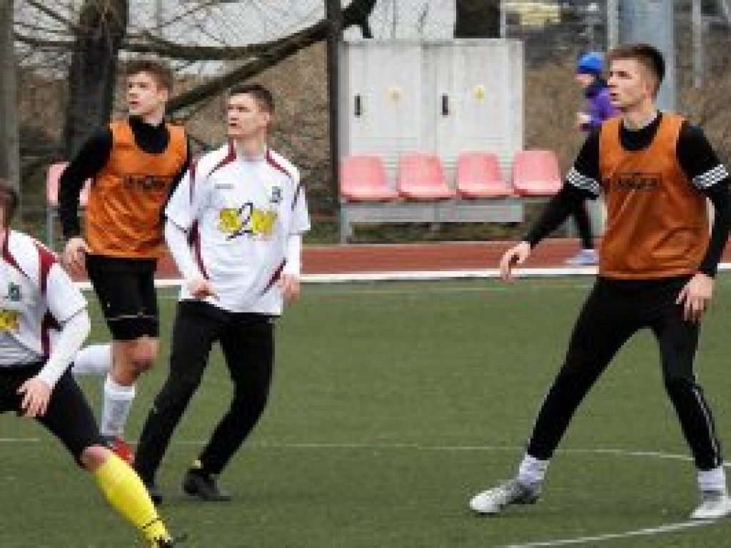 Nie najlepszy prognostyk rezerw Pelikana przed ligą