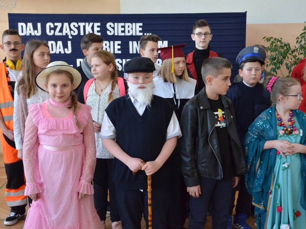 Nagrody dla laureatów i akcja pomocy 13-letniemu Kubie
