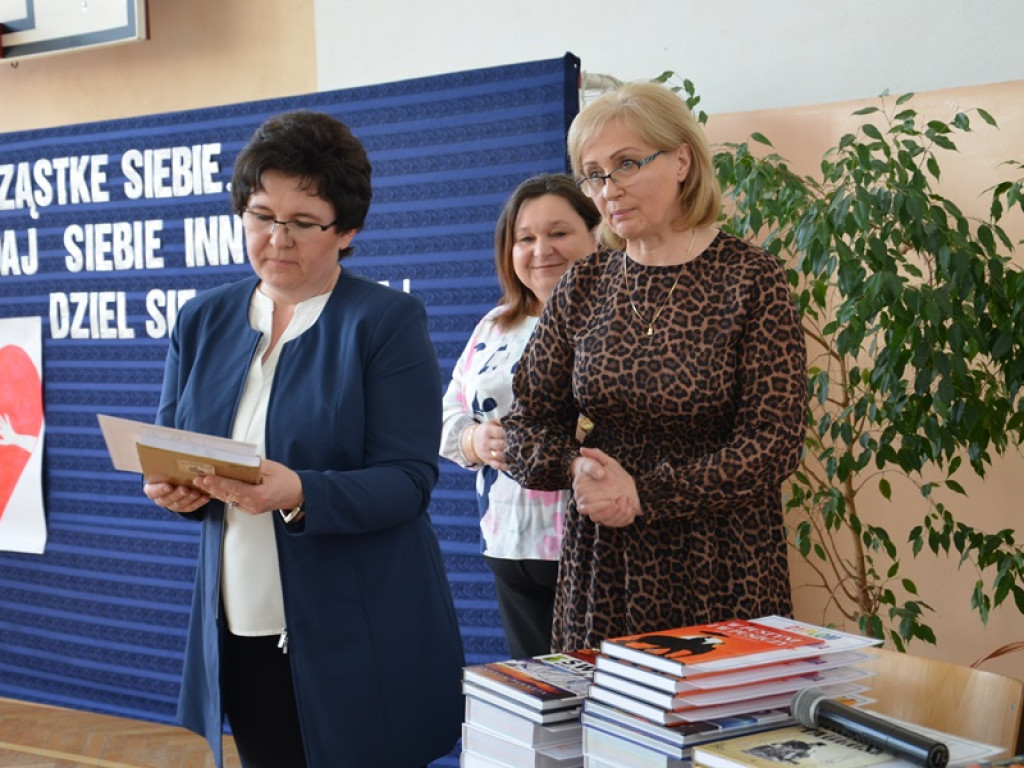 Nagrody dla laureatów i akcja pomocy 13-letniemu Kubie