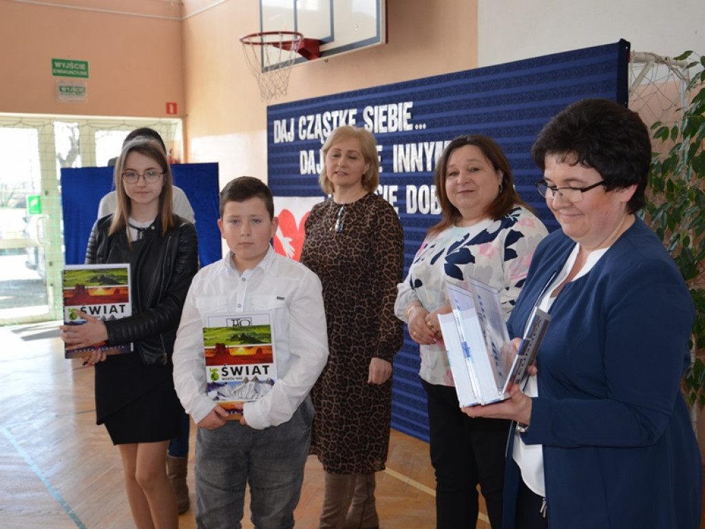 Nagrody dla laureatów i akcja pomocy 13-letniemu Kubie