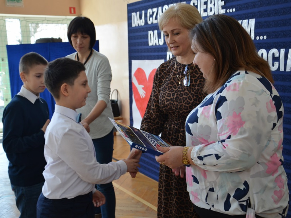 Nagrody dla laureatów i akcja pomocy 13-letniemu Kubie