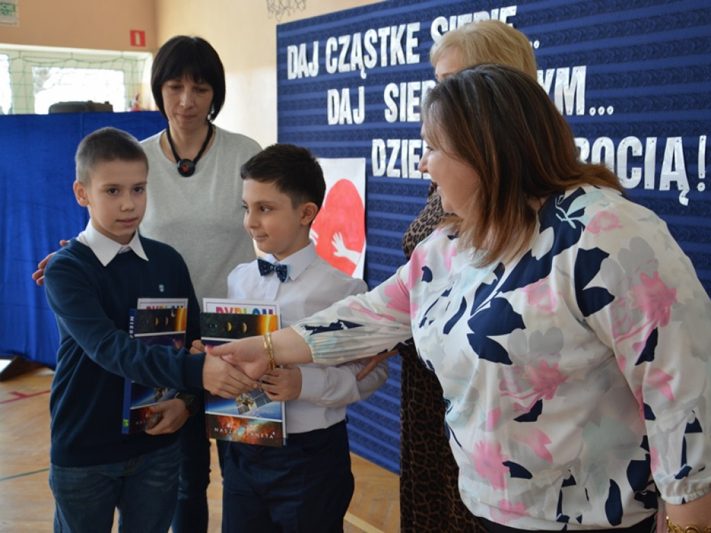 Nagrody dla laureatów i akcja pomocy 13-letniemu Kubie