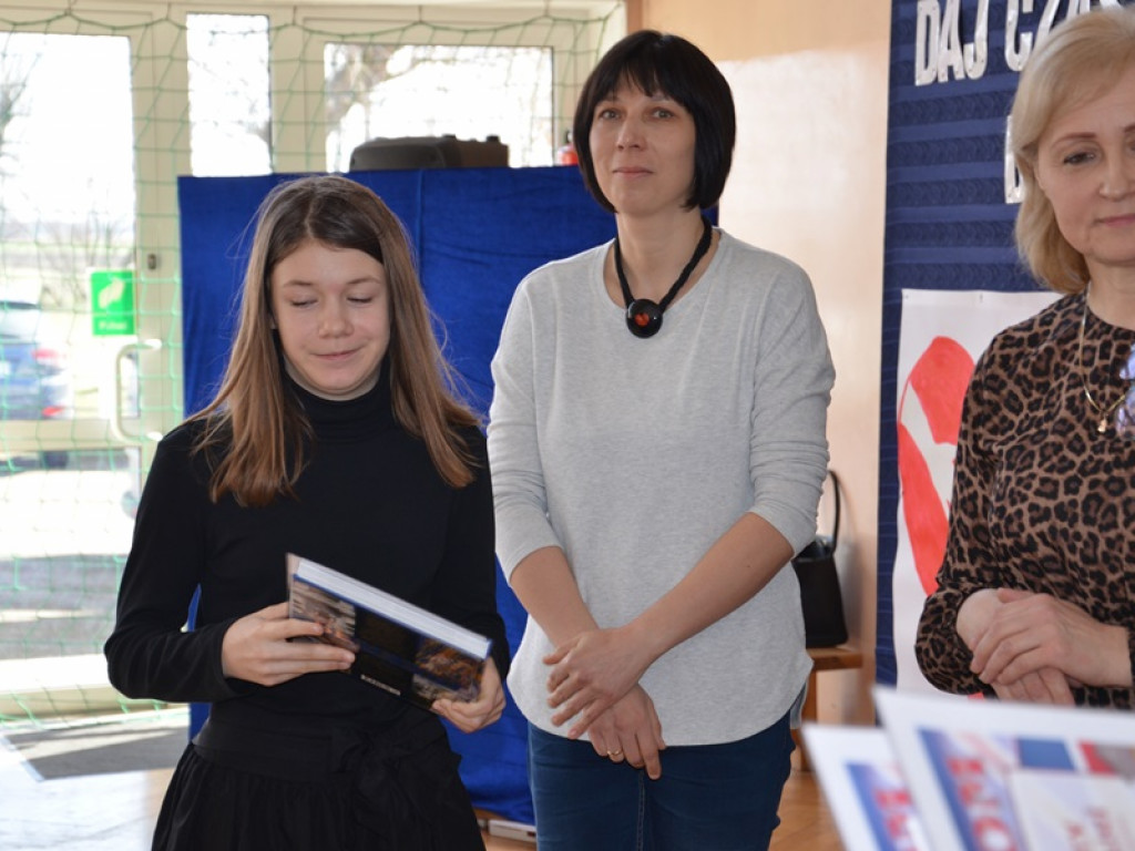 Nagrody dla laureatów i akcja pomocy 13-letniemu Kubie