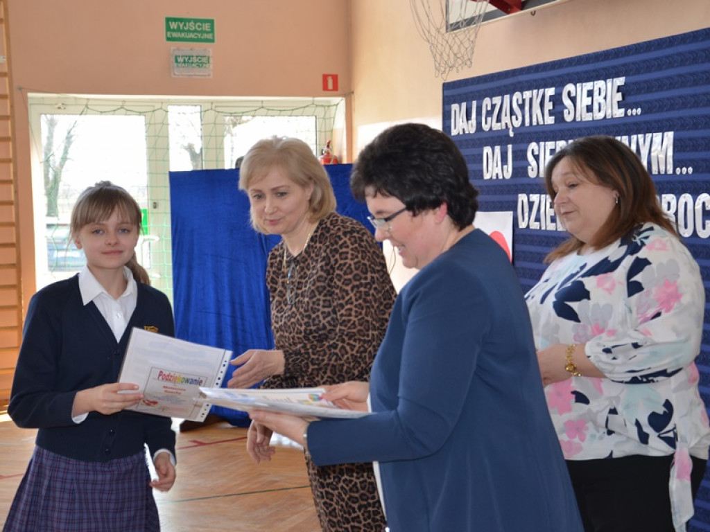 Nagrody dla laureatów i akcja pomocy 13-letniemu Kubie