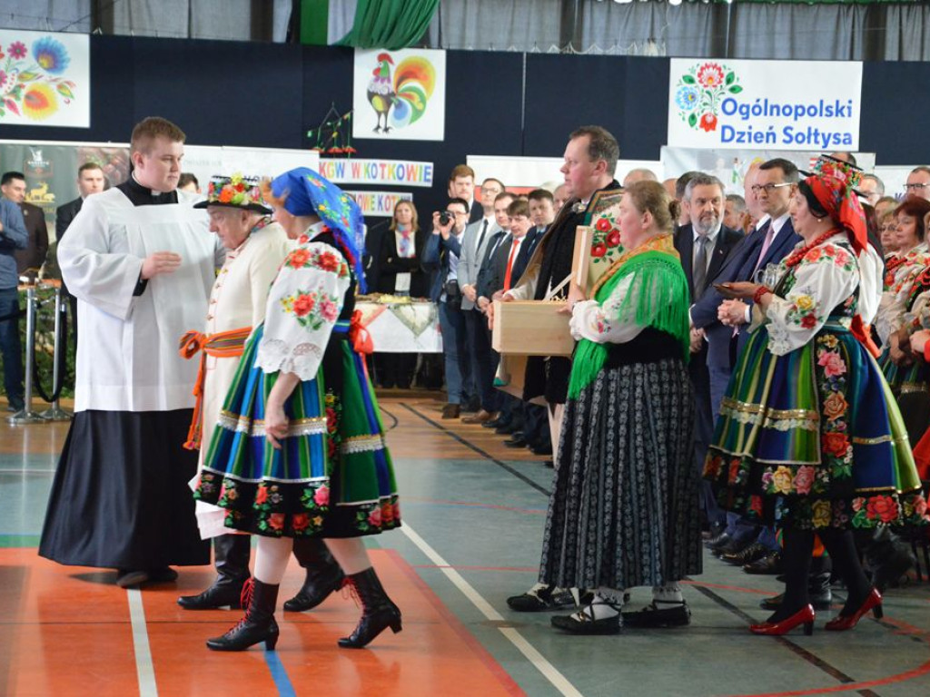Premier Mateusz Morawiecki w Łowiczu: polska wieś daje nam siłę