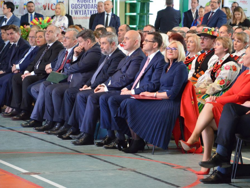 Premier Mateusz Morawiecki w Łowiczu: polska wieś daje nam siłę