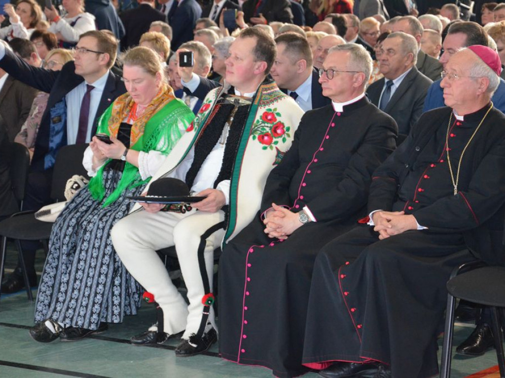 Premier Mateusz Morawiecki w Łowiczu: polska wieś daje nam siłę