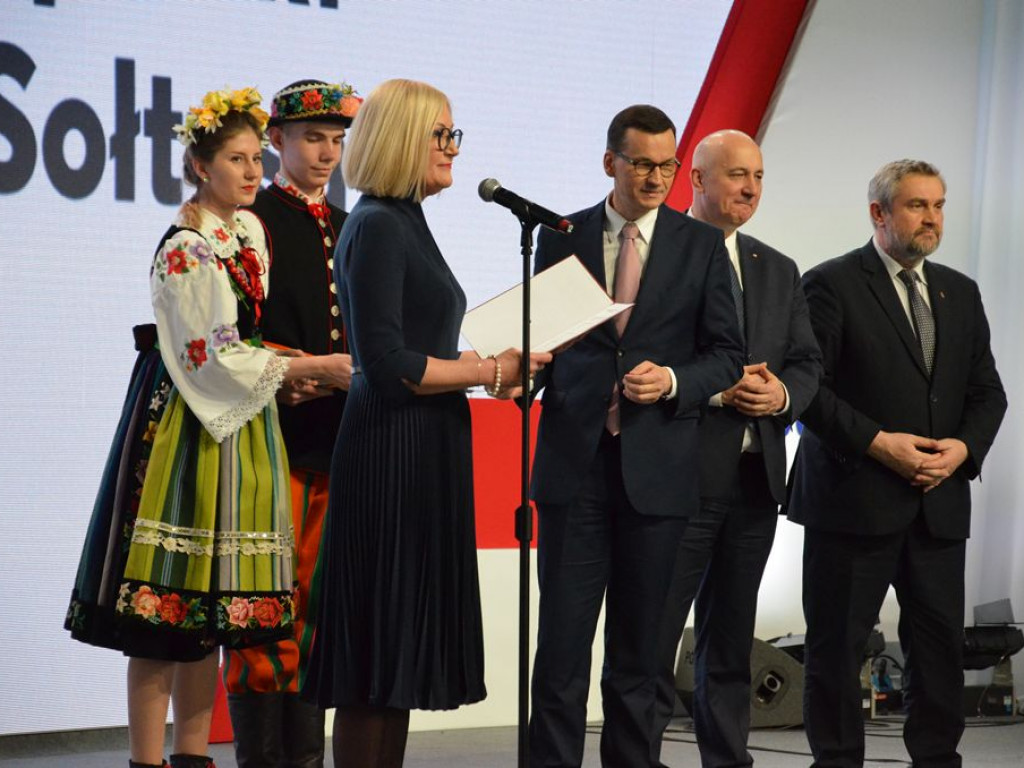 Premier Mateusz Morawiecki w Łowiczu: polska wieś daje nam siłę