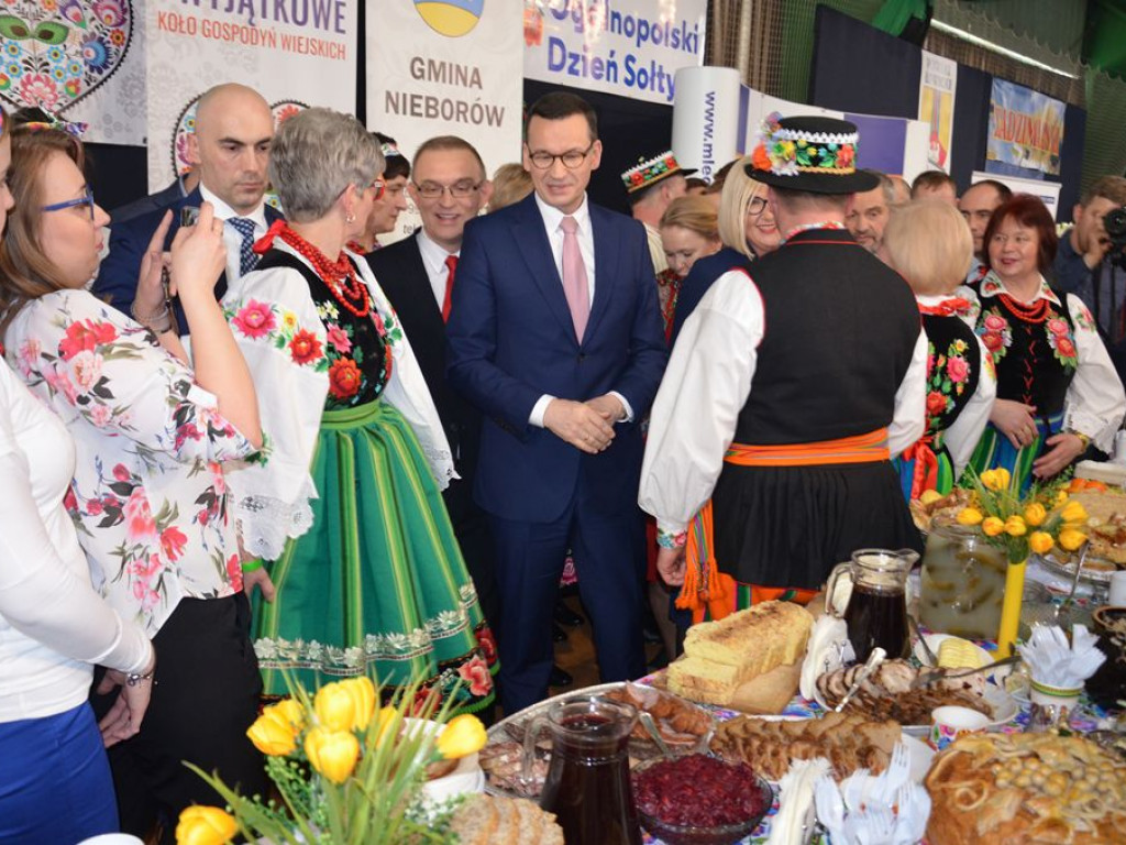 Premier Mateusz Morawiecki w Łowiczu: polska wieś daje nam siłę